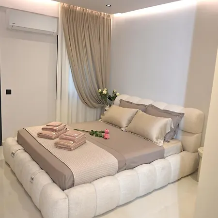 Md Luxury Front De *